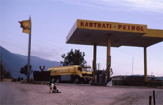 kastráti petrol